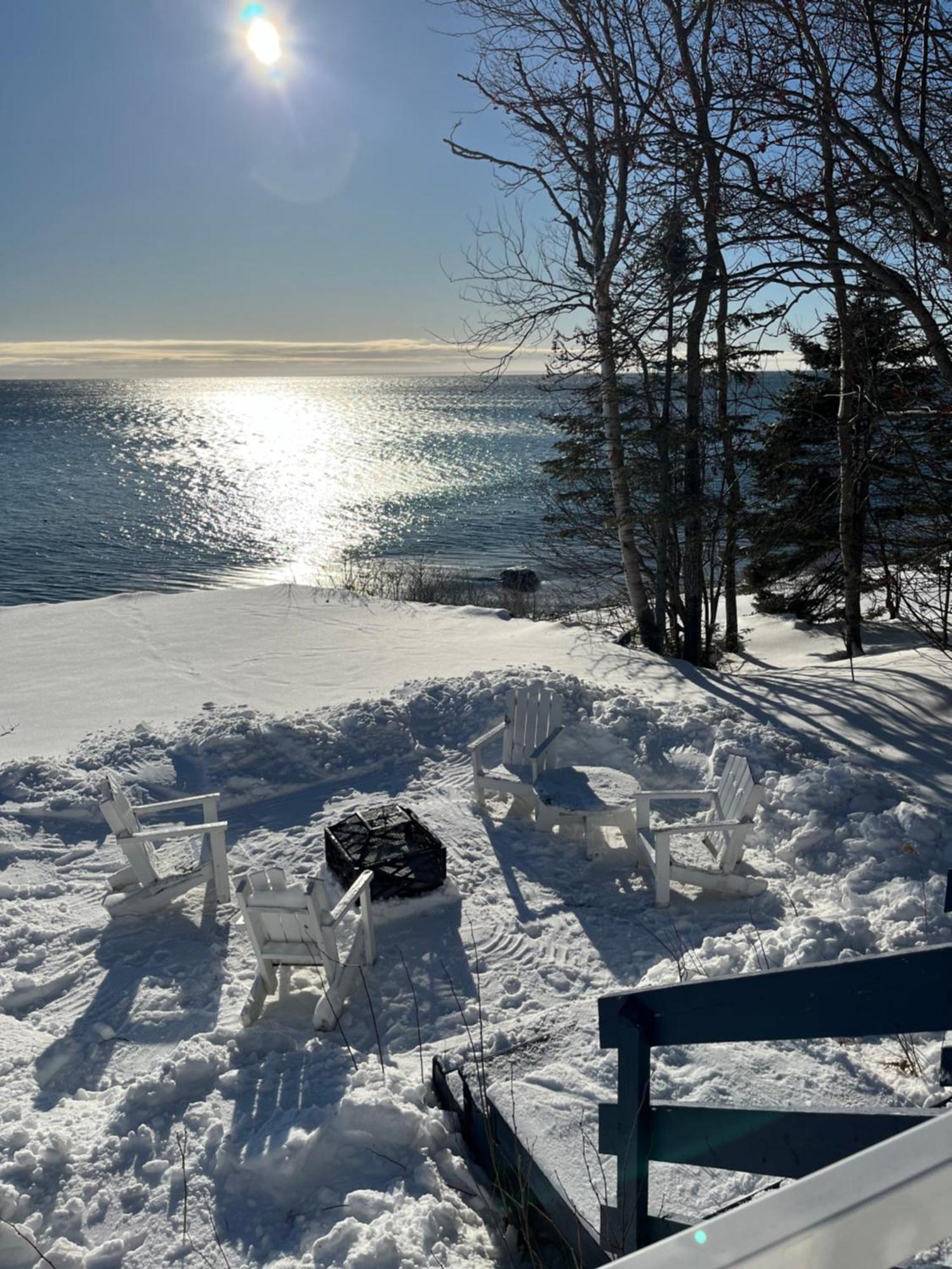 Chalet Chez Les Petit Grandes-Bergeronnes Εξωτερικό φωτογραφία